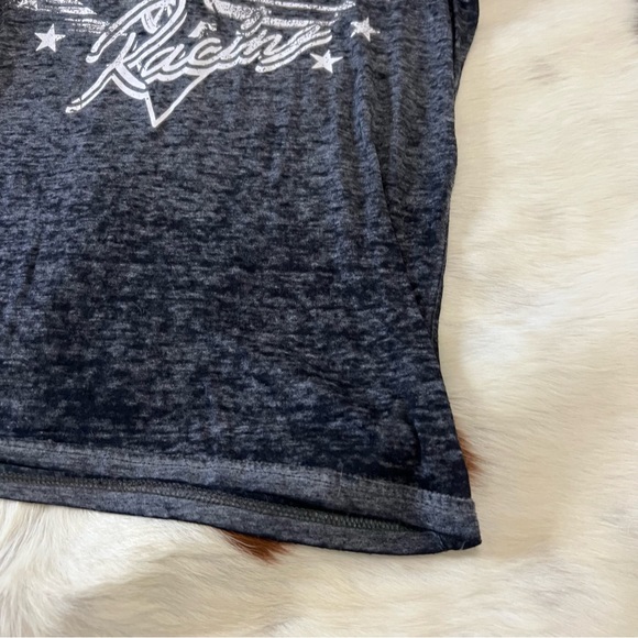 THE BUCKLE “Tour ‘79 Racing” Tee with Mustang - Picture 5 of 9